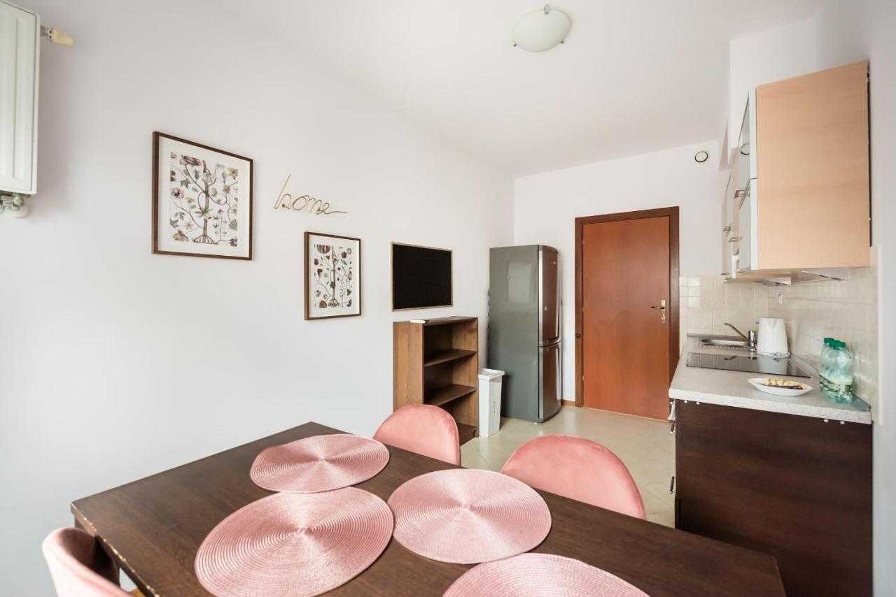 Wola Sunshine Apartment Free Parking Warsaw Luaran gambar